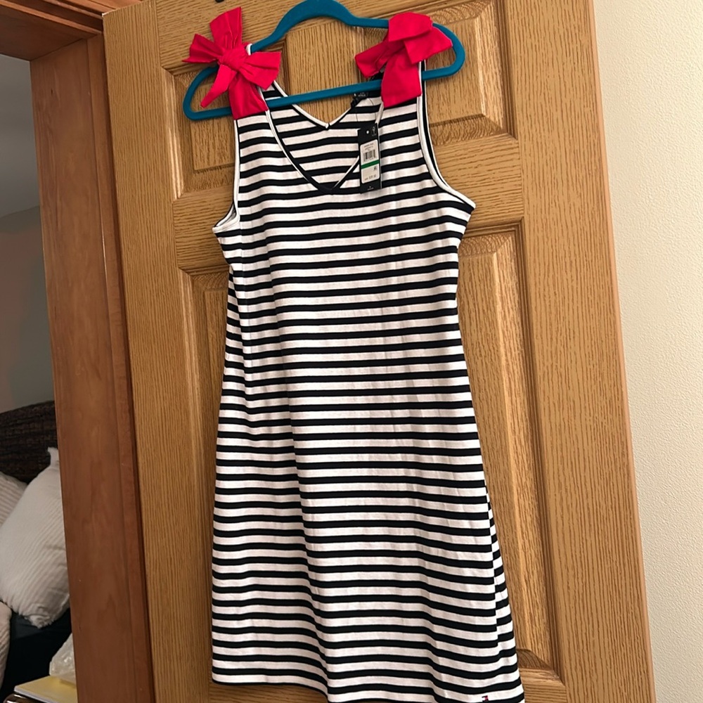 NWT Tommy Hilfiger bow dress.